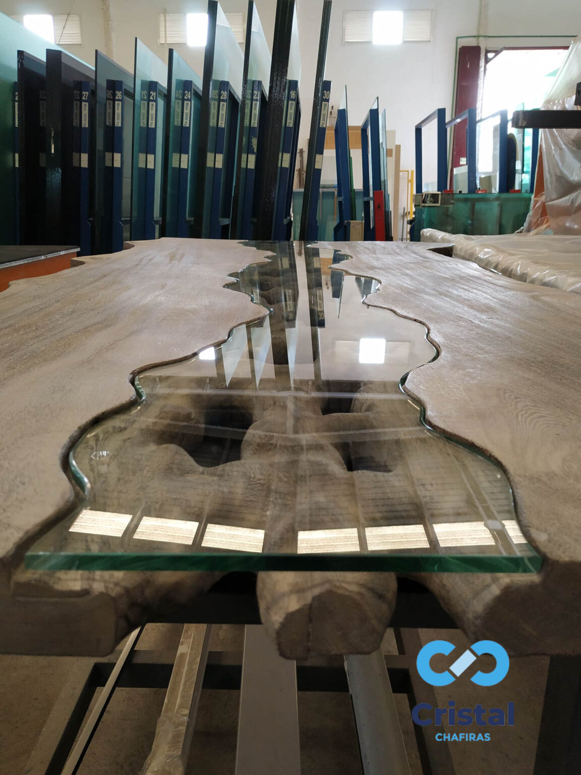 mesa decorativa de madera con cristal tenerife 2